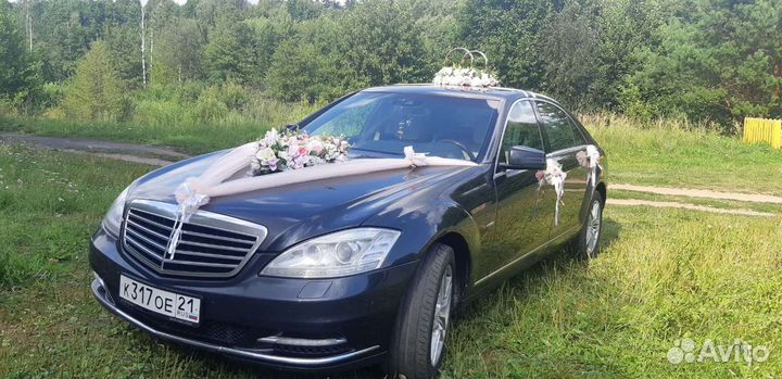 Украшение на машину на свадьбу