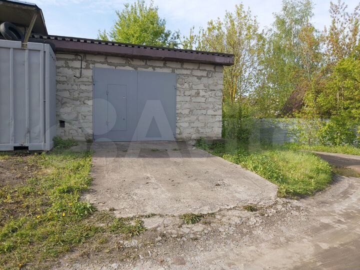 Гараж, > 30 м²