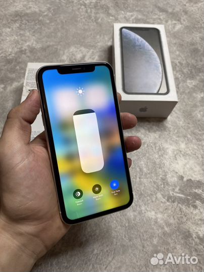 iPhone Xr, 64 ГБ