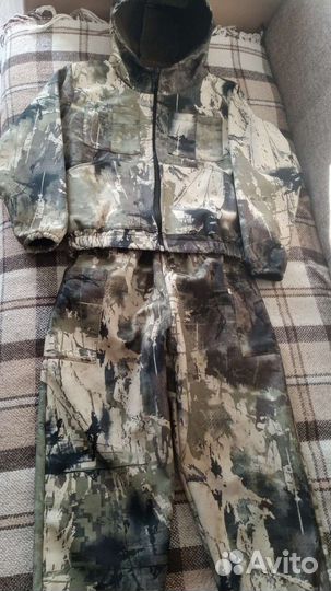 Продам костюм на мальчика на флисе размер xL