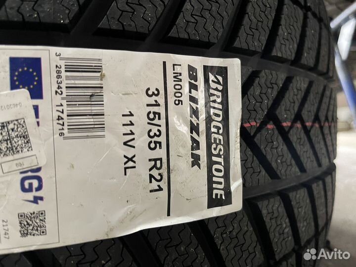 Bridgestone Blizzak LM-005 285/40 R21 и 315/35 R21 V