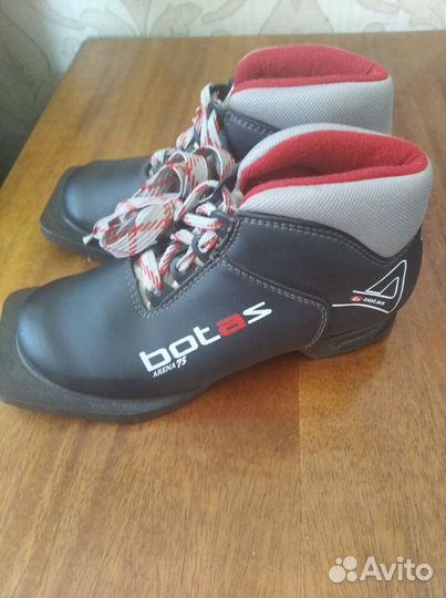 Лыжные ботинки, р.33, 34, 35, 36