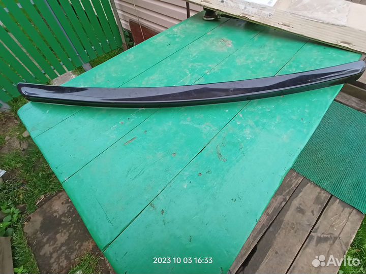 Спойлер на крышку багажника Рено Логан 1