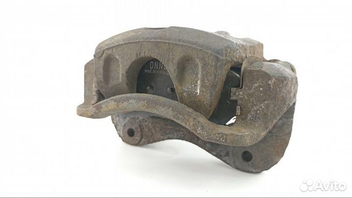 Суппорт передний правый Hyundai Sonata EF G6BA