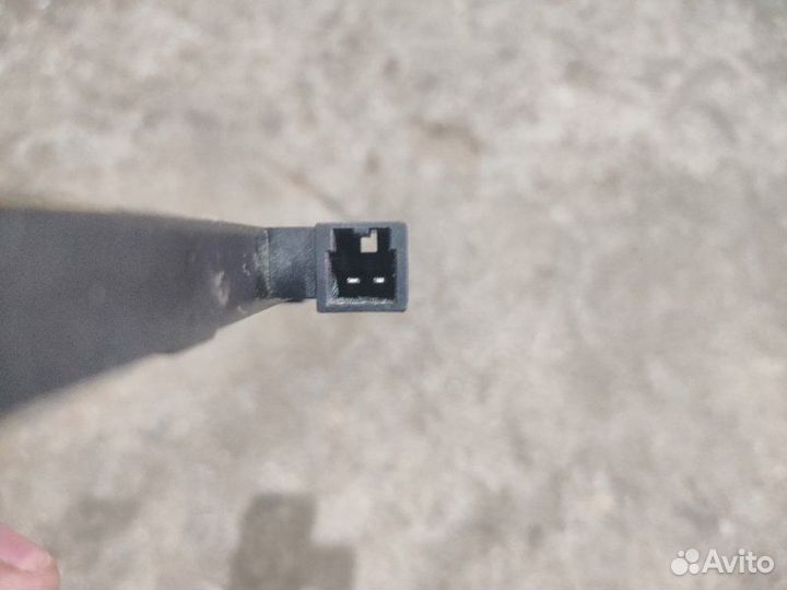 Антенна ключа Genesis G70 седан G4KL KA366076 2019