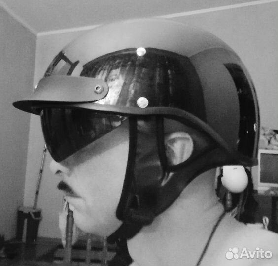 Мотоциклетный шлем открытый