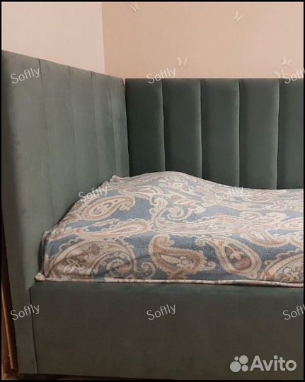 Детская кровать с мягкой спинкой