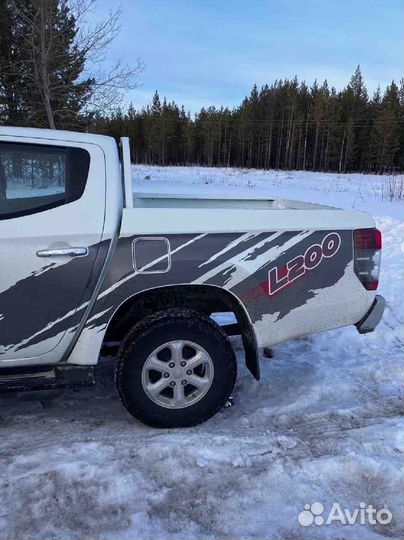 Mitsubishi L200 2.4 МТ, 2022, 7 156 км