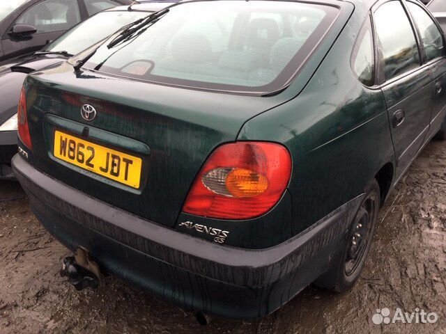 Разбор на запчасти Toyota Avensis 1