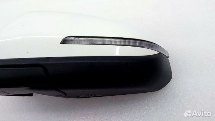 Б/У Б/У Зеркало 8 контактов. Состояние отличное