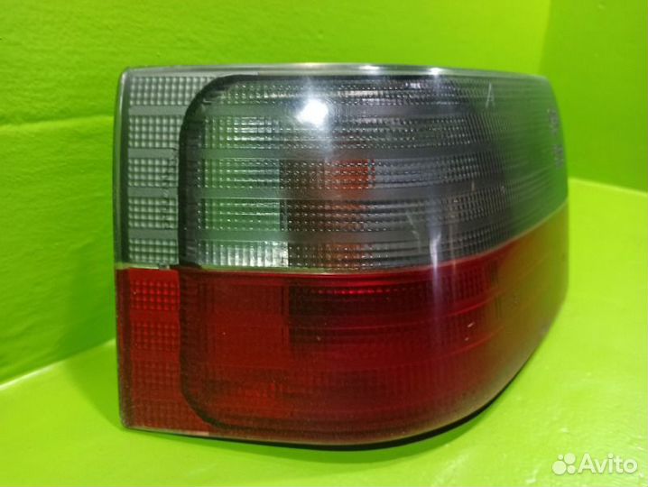 Фонарь в крыло задний левый Ваз 2110 2112 2000