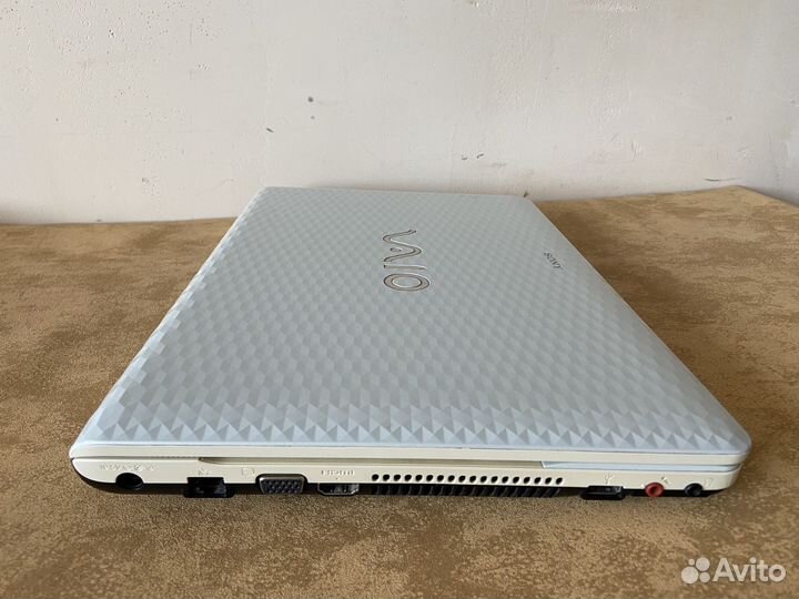 Sony vaio PCG-71912V b960/8gb/320gb