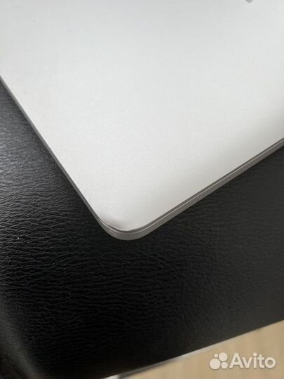 Macbook pro 13 2015 i5 8 gb 128 gb