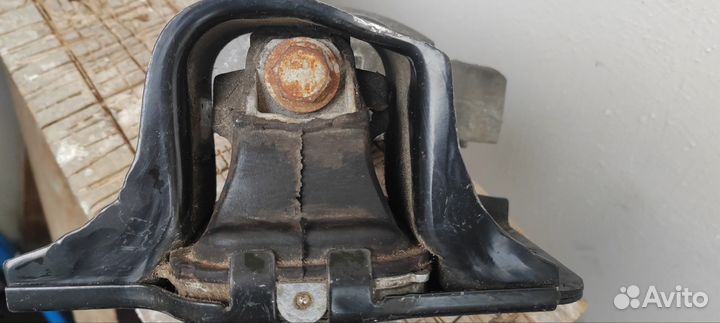 Опора двигателя Renault Megane 2