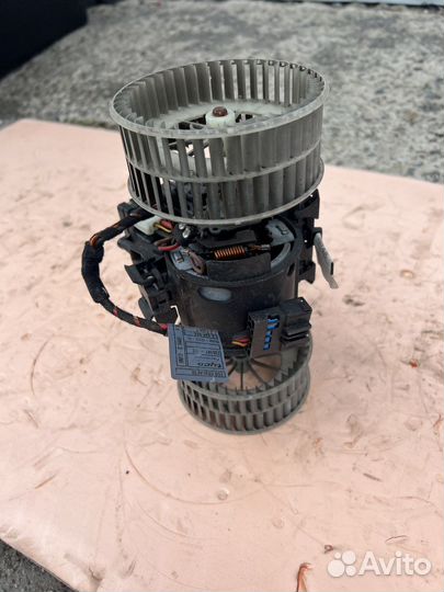 Моторчик отопителя печки BMW 5 E60