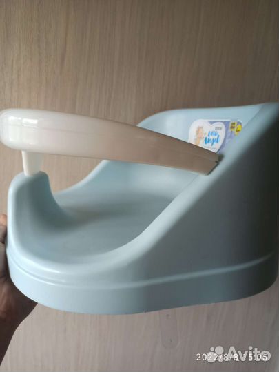 Стульчик для купания в ванной