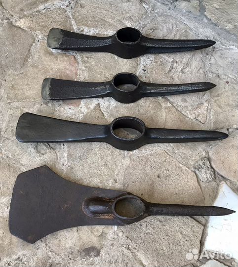 Кирка сапёрная, облегчённая