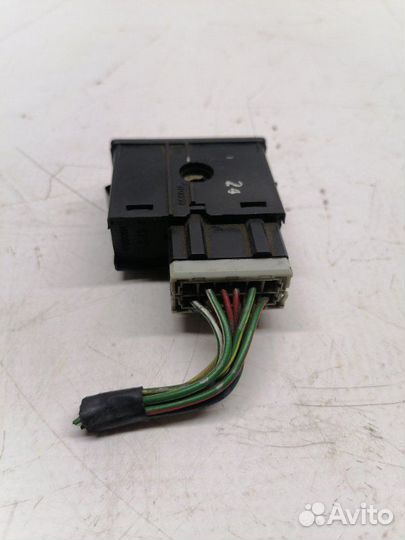 Кнопка аварийной сигнализации Honda Accord CD5