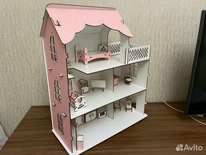 Домик кукольный