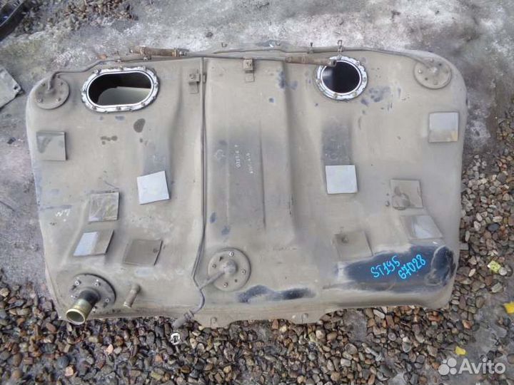 Бензобак Toyota Caldina ST195 3S-GE 1995/07