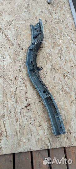 Лонжерон задний правый Forester SG