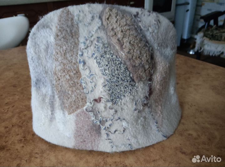 Шапочка женская