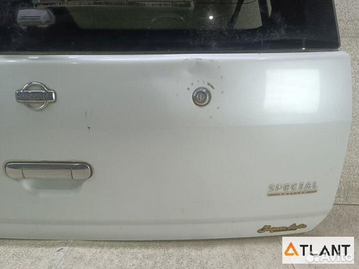 Дверь задняя nissan cube