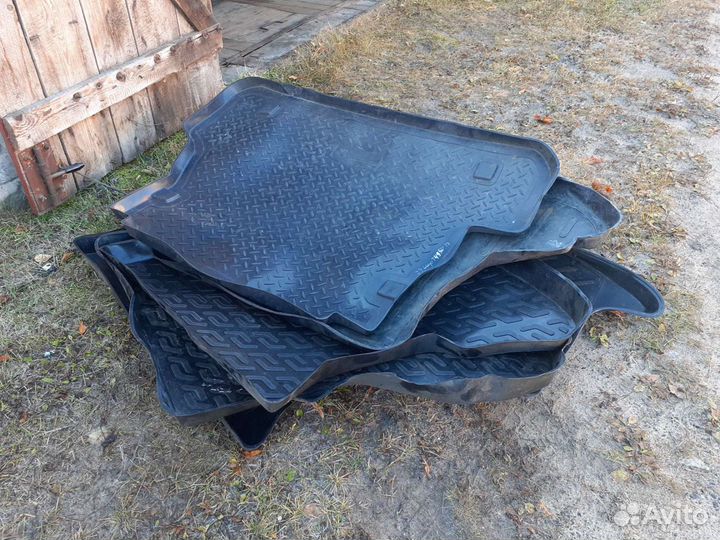 Коврик в багажник