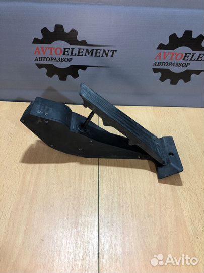 Педаль газа BMW e60