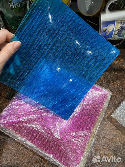 Набор цветных тарелок из толстого стекла