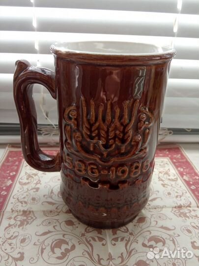 Продам декоративную кружку 