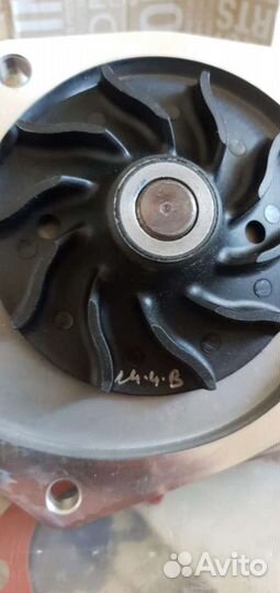 Водяной насос помпа renault laguna 3 1.5TDI