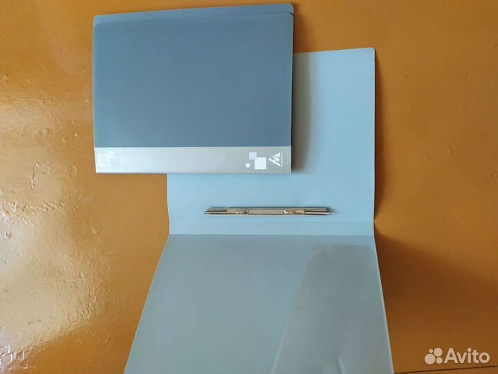 Папки канцелярские