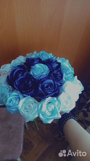 Цветы из атласных лент