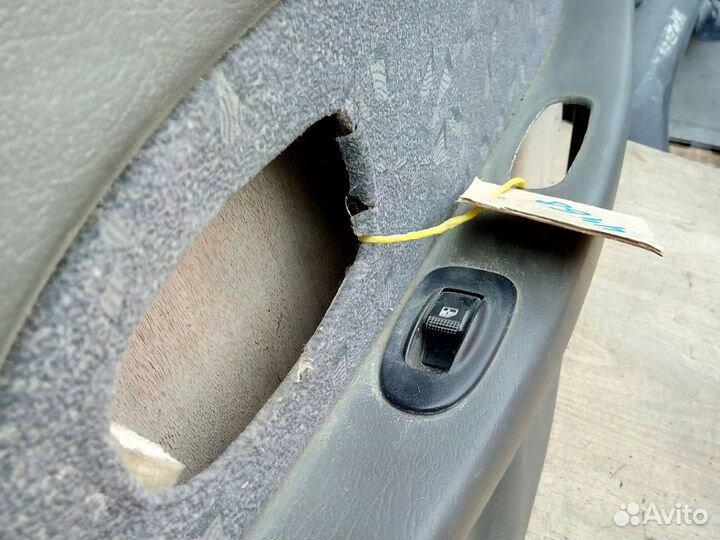 Kia Spectra SD - Обшивка двери задняя правая Б/У