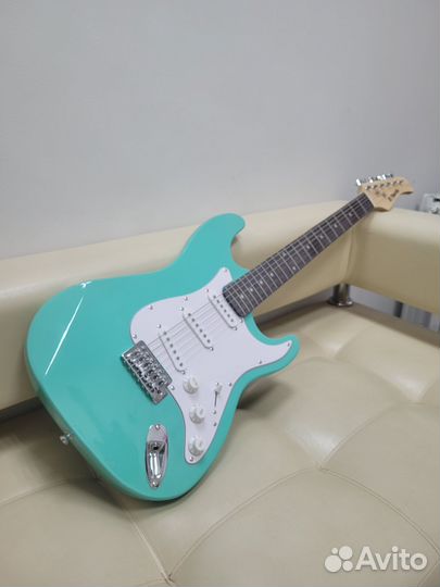 Новая электрогитара с гарантией Terris ST