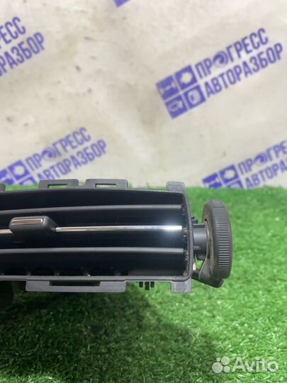 Дефлектор обдува Cadillac Sts седан LH2 4.6 2008