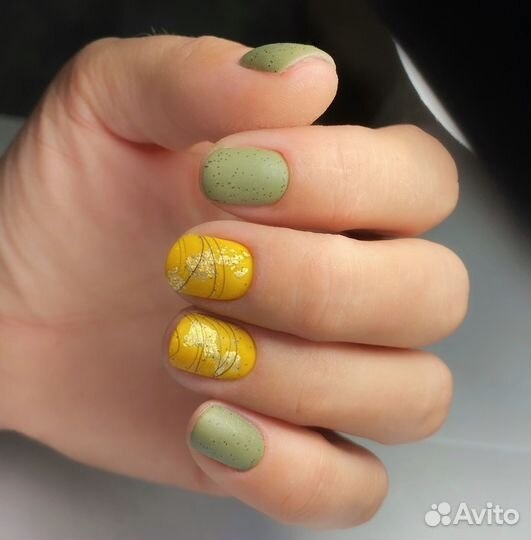 Модель на маникюр