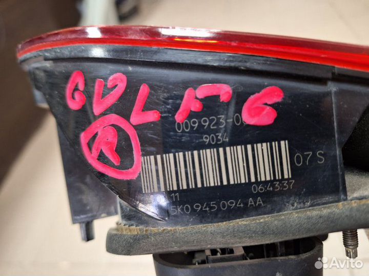 Фонарь задний правый Volkswagen Golf 5K1