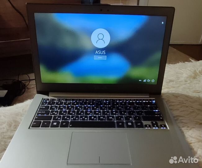 Ноутбук asus