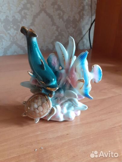 Дельфин сувенир