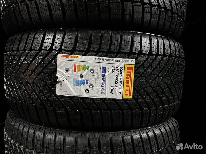 Pirelli Scorpion Winter 2 315/30 R22 и 275/35 R22 109V