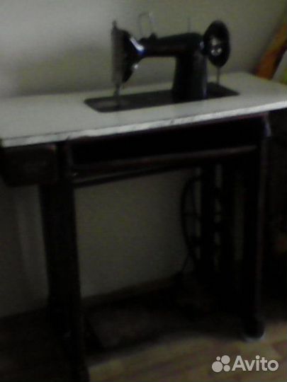 Швейная машинка naumann