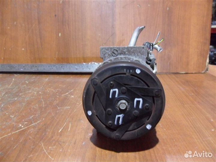 Компрессор кондиционера 92600CY71A Nissan X-Trail