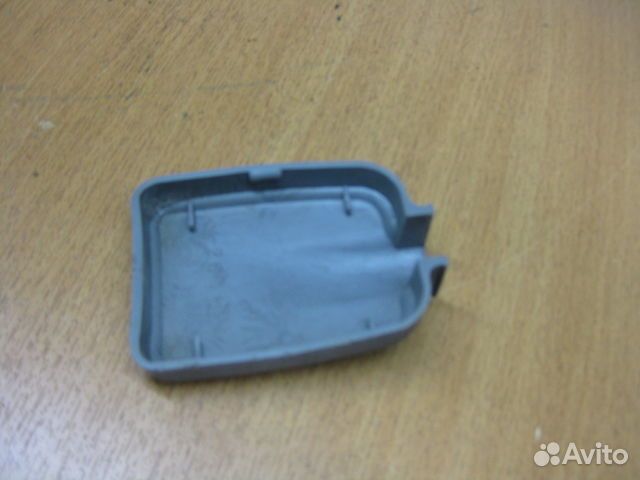 Крышка зеркала внутренняя Mitsubishi Pajero (1990