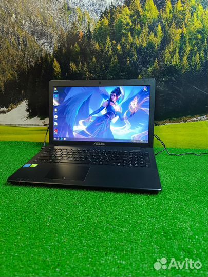 Неплохой ноутбук Asus для игр и работы