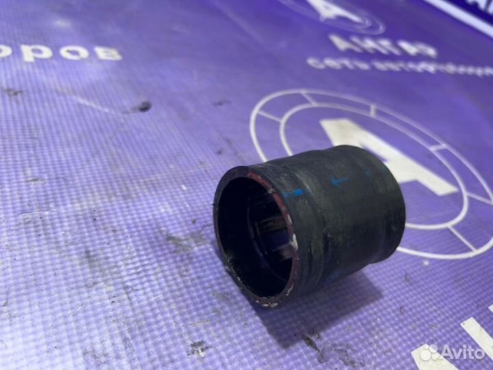 Патрубок интеркулера Volkswagen Touareg 7L 5.0 AYH