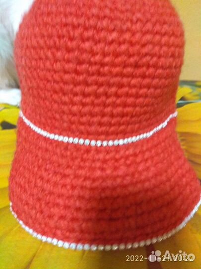 Кепка зимняя со стразами