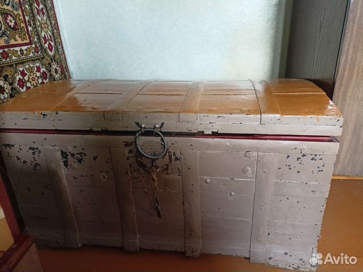 Сундук деревянный большой