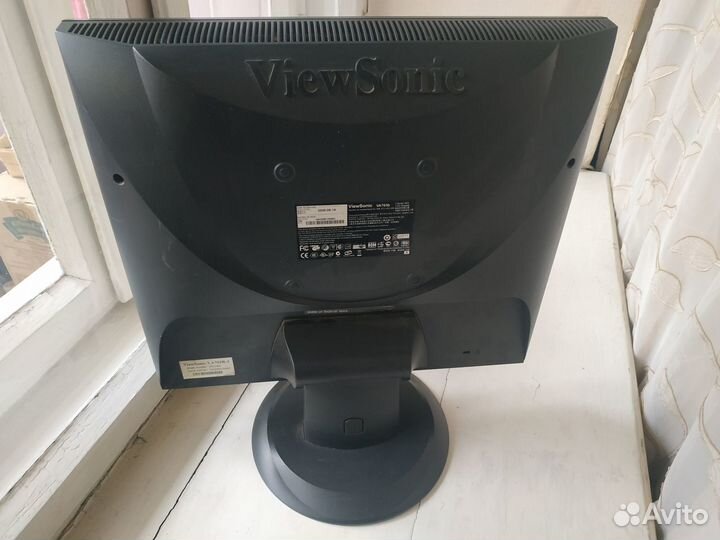 Монитор ViewSonic VA703b